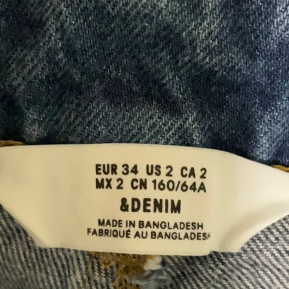 H&M Mini Skirt Womens 2 Distressed Button Fly Blue Denim Raw Hem‎ Retro Grunge - Picture 4 of 12